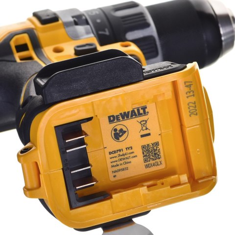 DEWALT WKRĘTARKA 18V DCD791P3A 70/27Nm 3x5,0Ah BL +KOŃCÓWKA KĄTOWY DO BITÓW