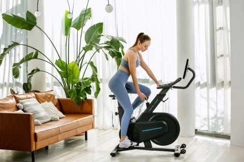 Rower spinningowy, stacjonarny, magnetyczny OVICX Q200X z ekranem dotykowym 15,6" TFT, WIFI bluetooth&app