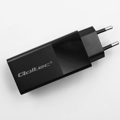 QOLTEC ŁADOWARKA GAN POWER PRO | 1XUSB-C | 1XUSB | 100W | 5-20V | 1.5-5A | PD | CZARNA