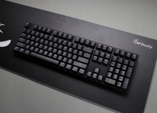 Ducky Origin Phantom Black klawiatura Uniwersalne USB QWERTZ Niemiecki Czarny