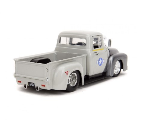 Auto Street Fighter 1956 Ford Pickup z figurką Guile 1:24 Simba JADA