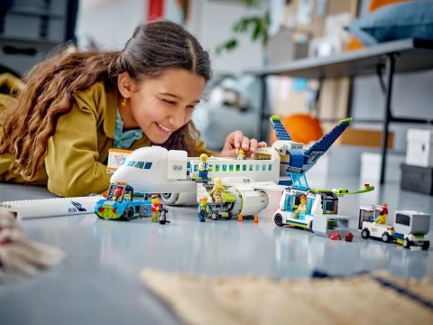 LEGO City 60367 Samolot pasażerski