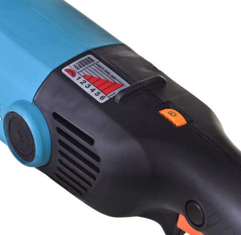 MAKITA.POLERKA 1600W SA7000C 180mm