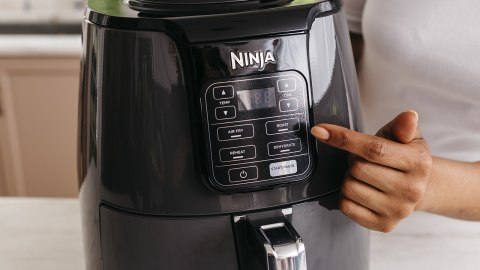 Ninja AF100 Pojedyńczy 3,8 l Autonomiczny 1550 W Frytkownica na gorące powietrze Czarny