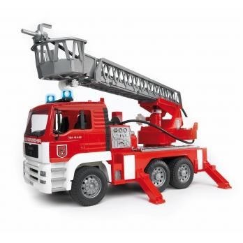 BRUDER MAN Fire engine with selwing ladder