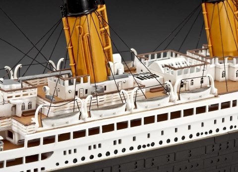 Revell Gift-Set 100 Years TITANIC Model statku pasażerskiego Zestaw montażowy 1:400