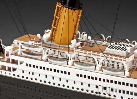 Revell Gift-Set 100 Years TITANIC Model statku pasażerskiego Zestaw montażowy 1:400