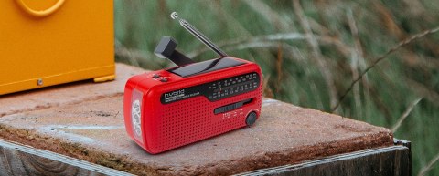 Radio z własnym zasilaniem Muse MH-07RED, Czerwony