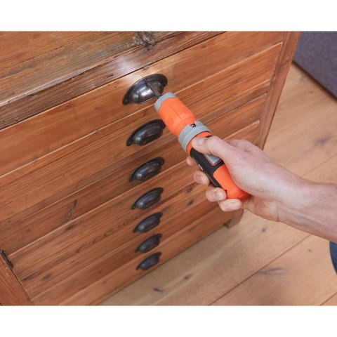 Black & Decker BCF603C-QW wkrętak zasilany/zakrętark udarowy 180 RPM Czarny, Pomarańczowy