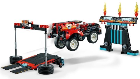 LEGO Technic 42106 - Furgonetka i motocykl kaskaderski