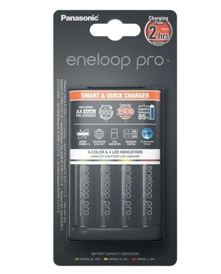 ŁADOWARKA PANASONIC SMARTPLUS + 4x AA ENELOOP PRO 2500 mAh ŁADOWARKA PANASONIC SMARTPLUS + 4x AA ENELOOP PRO 2500 mAh