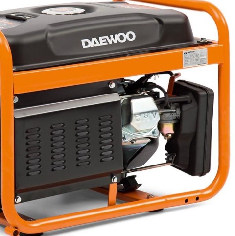 ZESTAW AGREGAT PRĄDOTWÓRCZY DAEWOO GDA 3500E 2.8kW + GENERATOR OIL SAE 10W-30 DWO 600